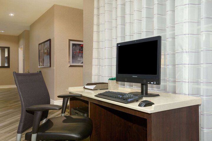Business Center 50 of 51