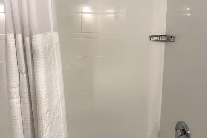Room 45 of 68