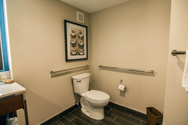 Room 16 of 53