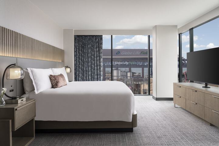 Loews Arlington
