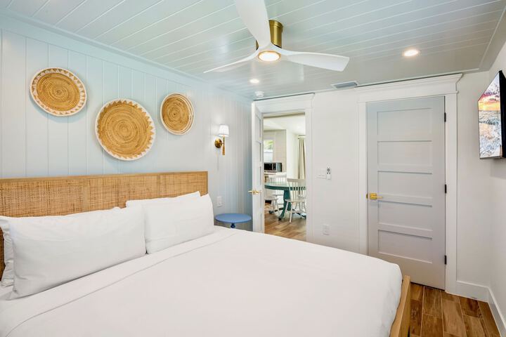 Tropical Breeze Resort