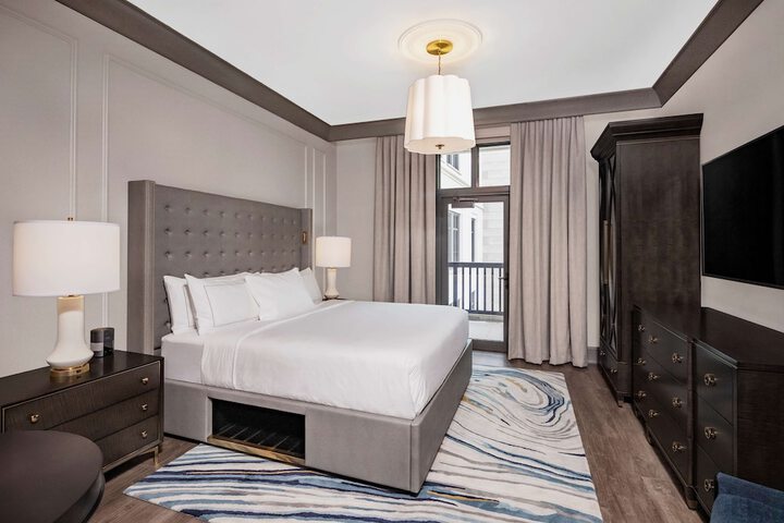 Room 20 of 49