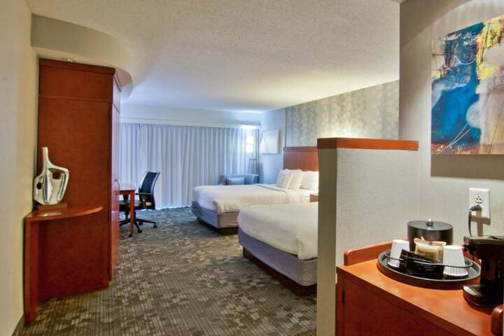 Room 9 of 25