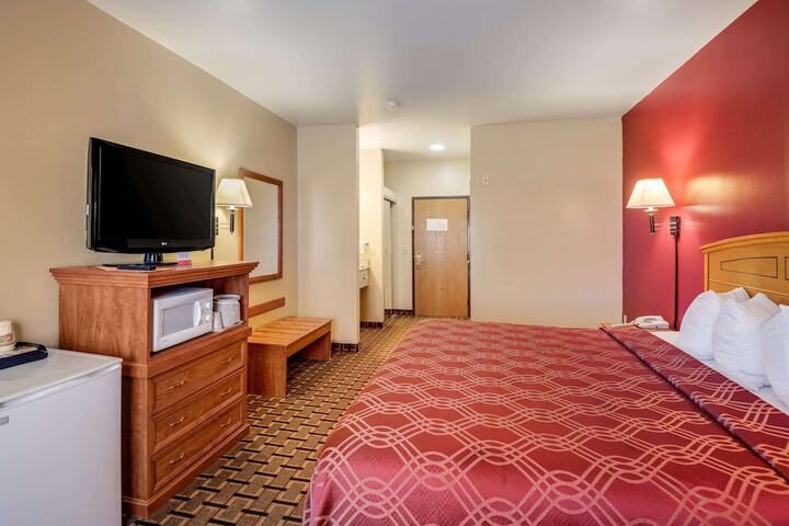 Room 13 of 31
