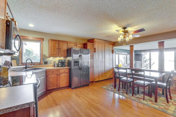 Ski-in / ski-out Granby Ranch Escape With Balcony!