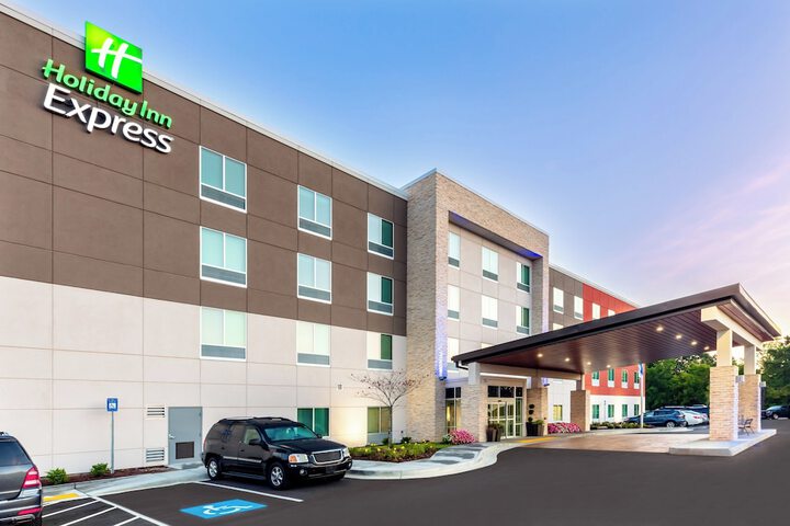 Hotel 2 of 43