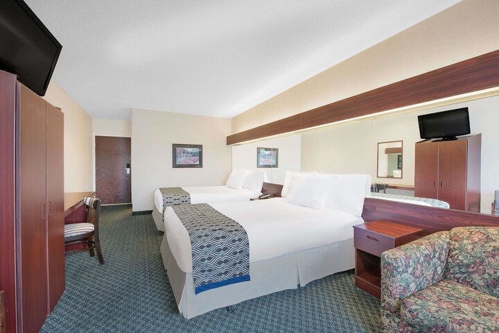 Room 7 of 15