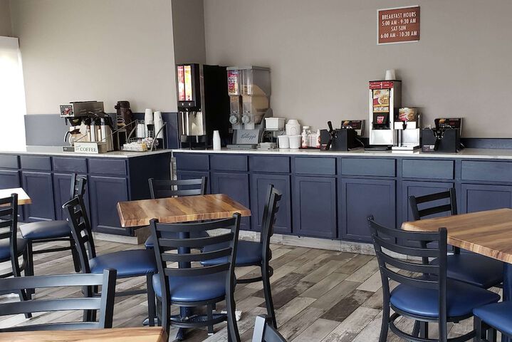Breakfast/Coffee Service 10 of 10