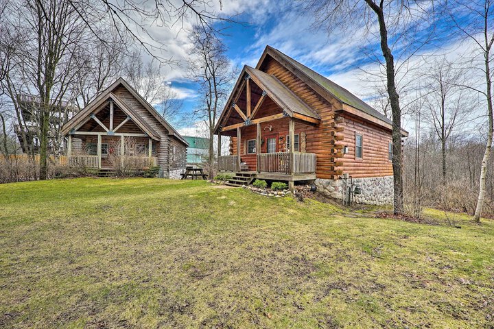 Charming Log Cabin at Double JJ Ranch Resort!