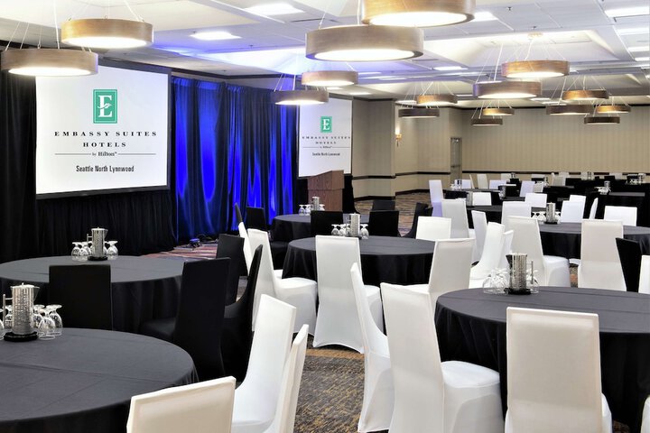Embassy Suites by Hilton Seattle North Lynnwood