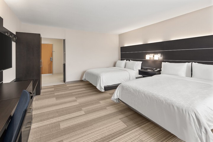 Room 35 of 50