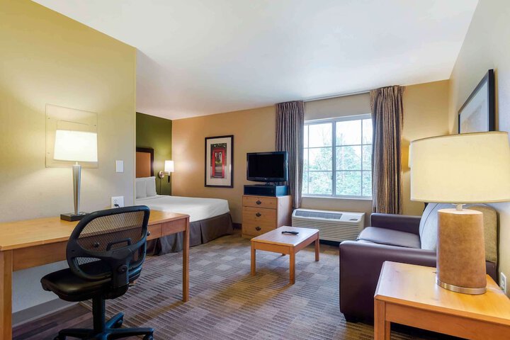 Room 15 of 30
