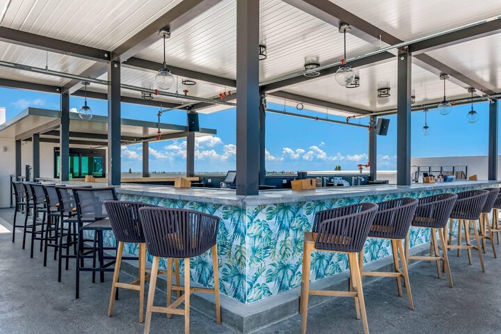 Cambria Hotel St. Petersburg-Madeira Beach Marina