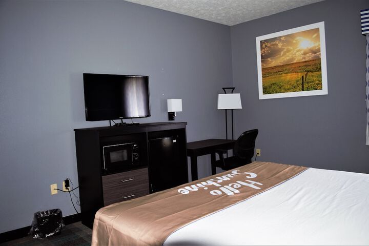 Room 28 of 32