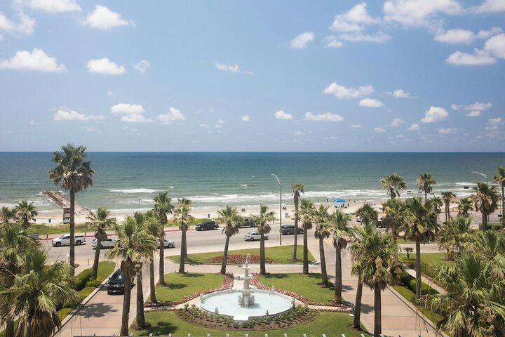Grand Galvez Resort Autograph Collection