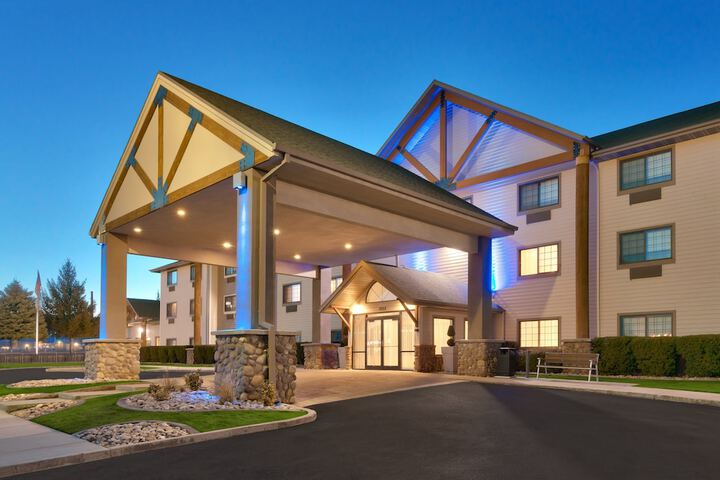 Hotel 3 of 34