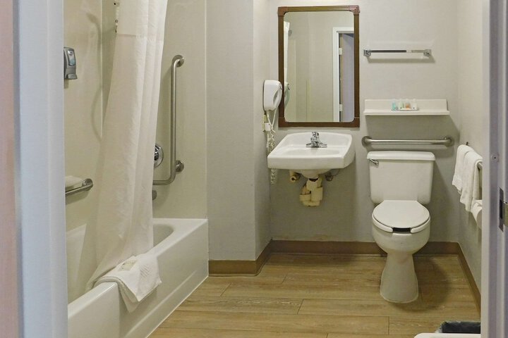 Quality Inn Colchester - Burlington