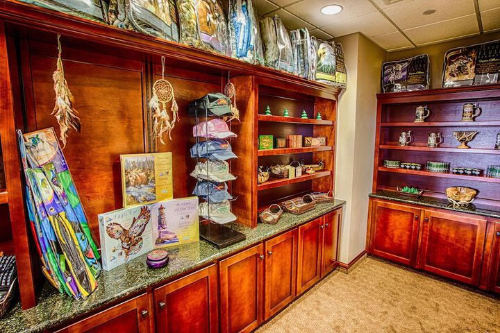 Gift Shop 52 of 52