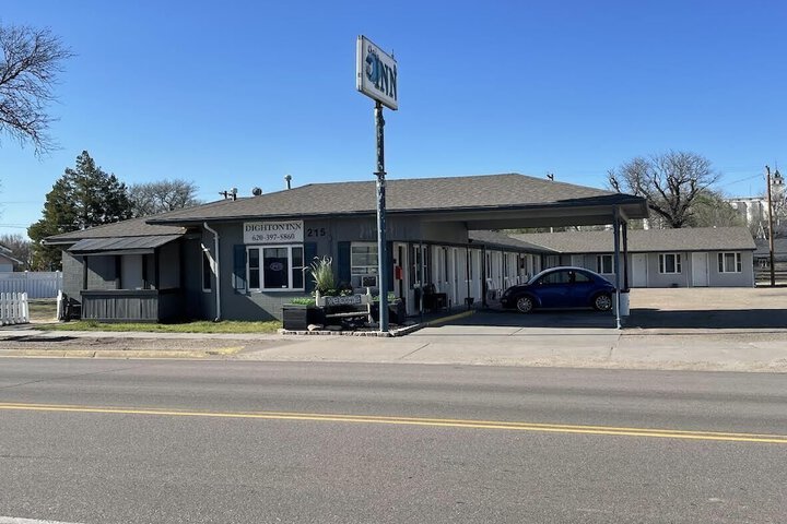 Dighton Inn