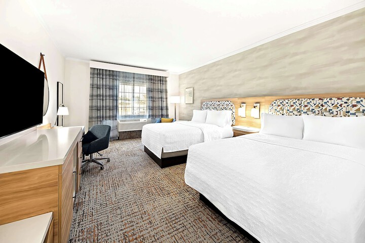 Room 21 of 53