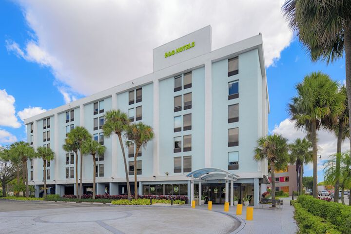B & B Hotel Miami Airport
