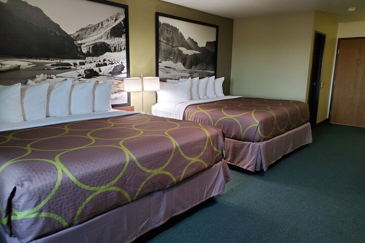 Super 8 by Wyndham Belgrade / Bozeman Airport