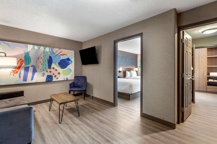 Room 13 of 46