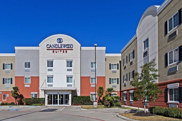 Candlewood Suites Pearland by IHG