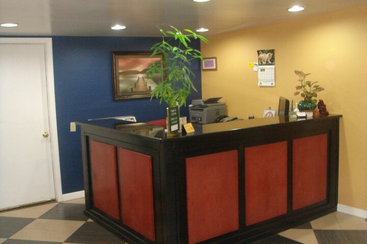 Hotel Interior 10 of 28
