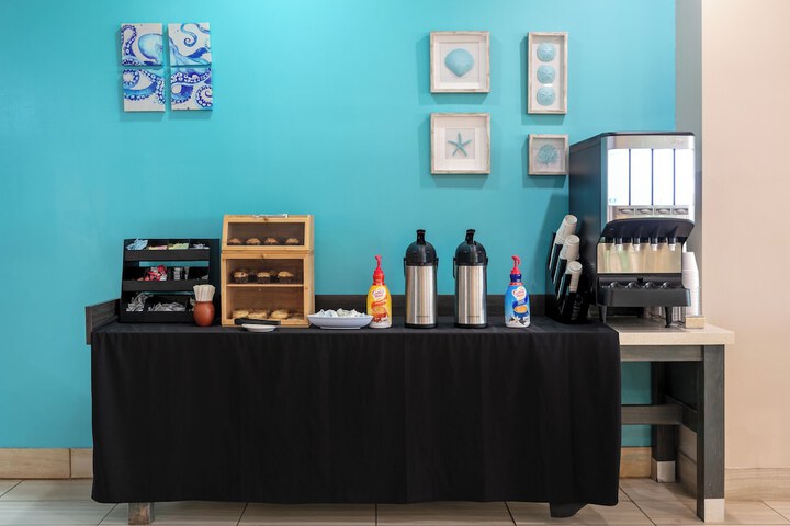 Breakfast/Coffee Service 52 of 60