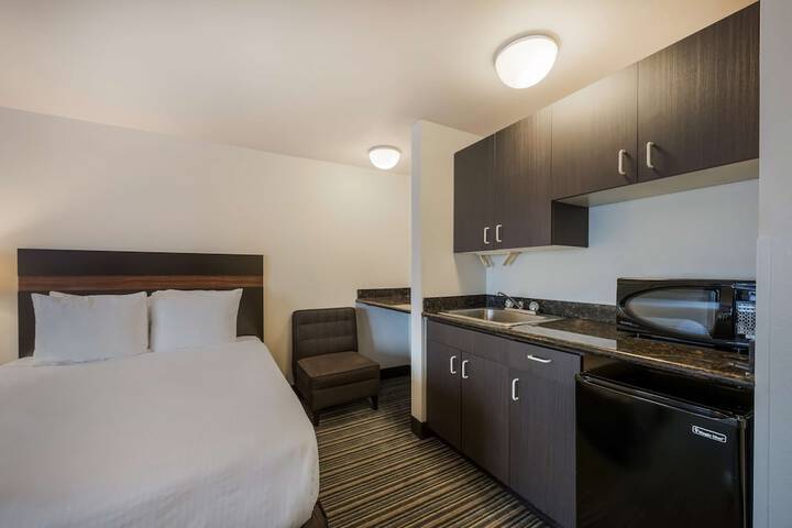 Room 30 of 40