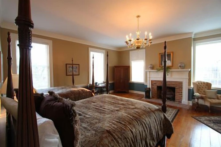 Room 20 of 52