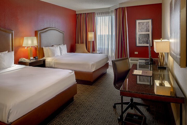 DoubleTree by Hilton Hotel St. Louis - Chesterfield