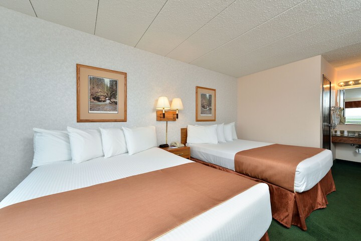 Room 8 of 28