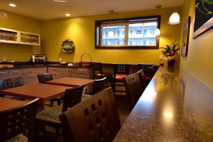 Pacific Inn