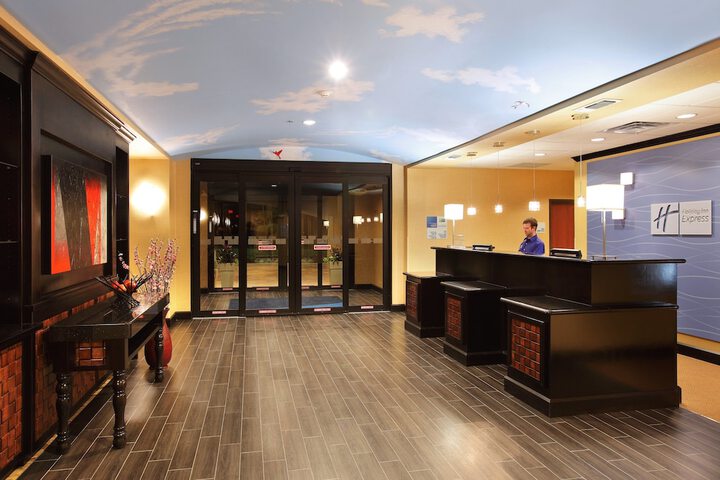 Hotel 5 of 55