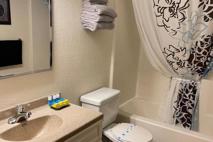 Highland Court Motel