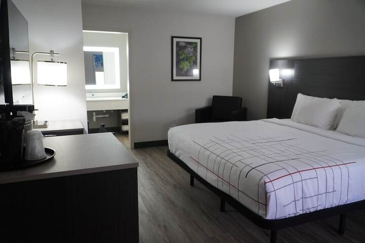 Room 78 of 102