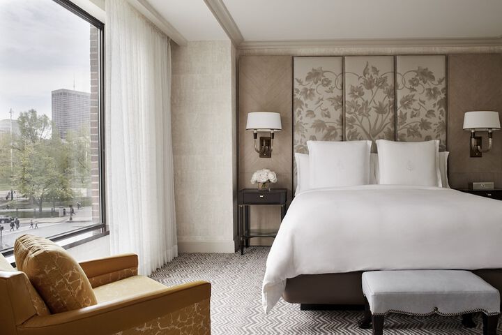 Room 43 of 90