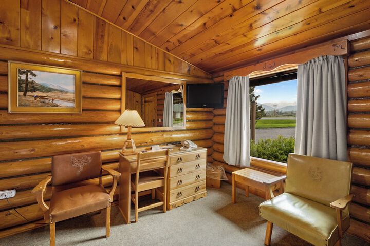 El Western Cabins & Lodges