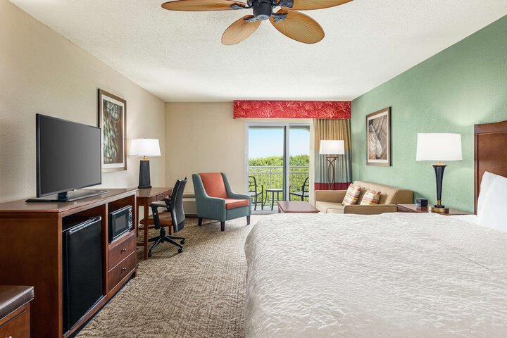 Hampton Inn & Suites Outer Banks / Corolla