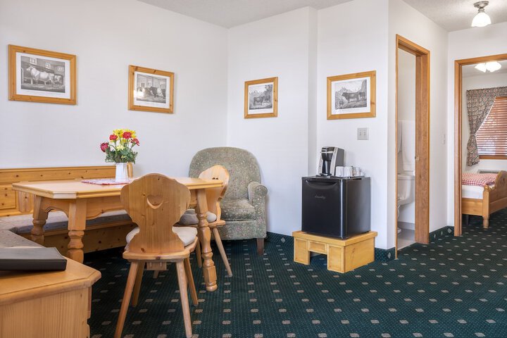 Room 15 of 49