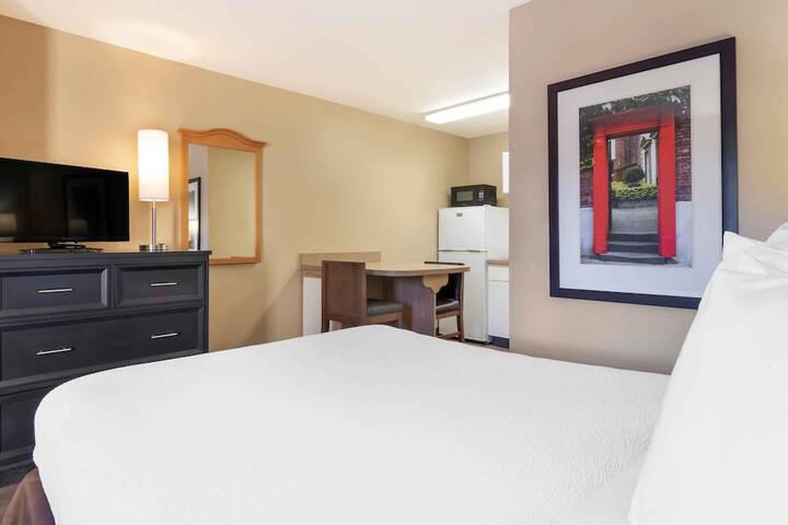 Room 7 of 19