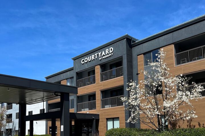 Courtyard by Marriott Burlington Williston