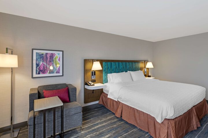 Room 10 of 41