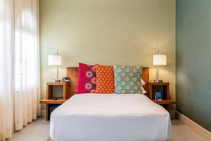 Room 42 of 84