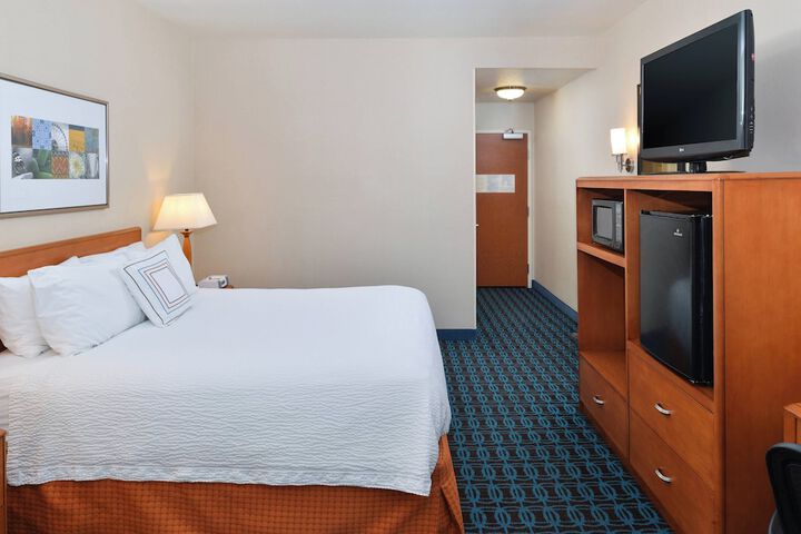 Room 42 of 61