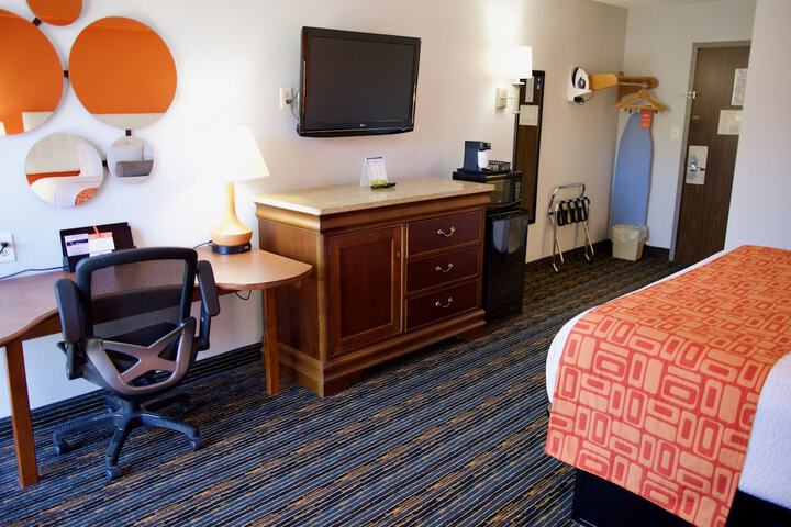 Room 10 of 41