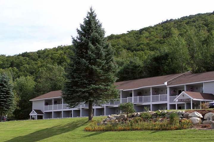 Hotel 6 of 44