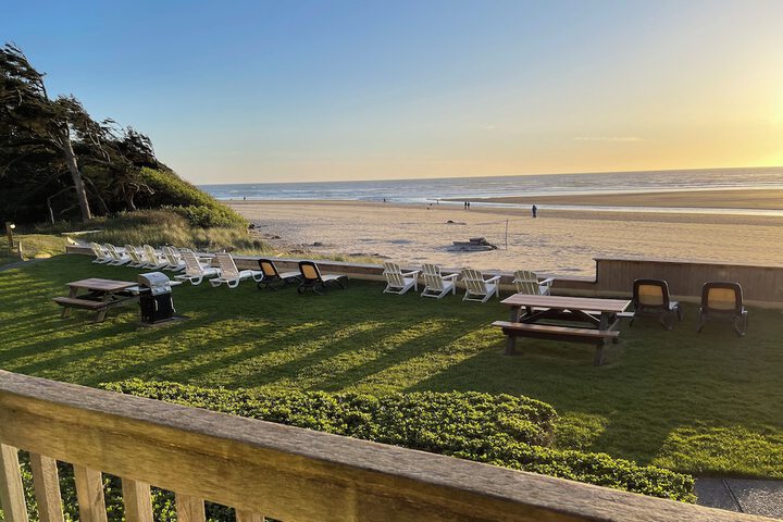 Schooners Cove Inn
